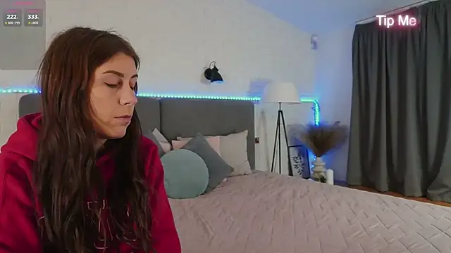 Hailey Green online show from April 12, 9:18 pm