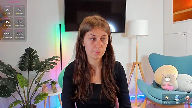 Snapshot of Hailey_Green chatting on June 24, 9:12 pm Hailey Green online show from June 24, 9:12 pm