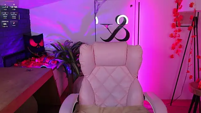 Hailey Green online show from October 31, 10:27 pm