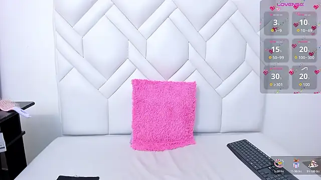 Analia18  online show from February 3, 1:27 pm