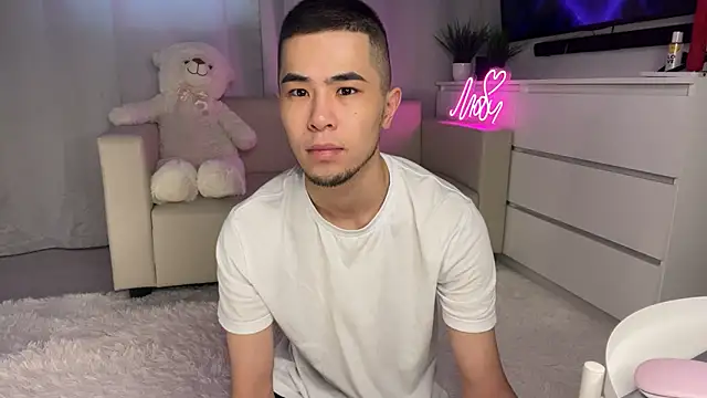 Snapshot of Dylan_mercy chatting on March 10, 9:23 am Dylan mercy online show from March 10, 9:23 am