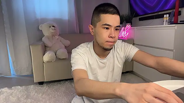 Snapshot of Dylan_mercy chatting on March 15, 9:19 am Dylan mercy online show from March 15, 9:19 am