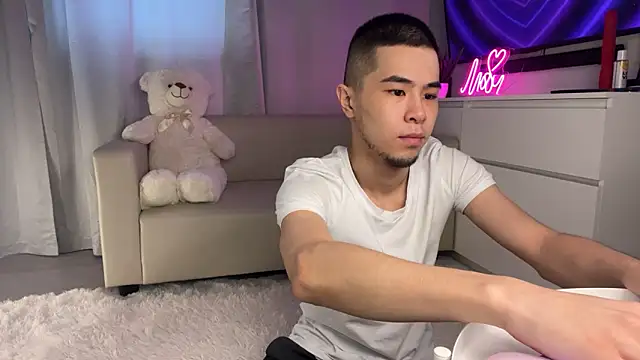 Snapshot of Dylan_mercy chatting on March 12, 9:23 am Dylan mercy online show from March 12, 9:23 am