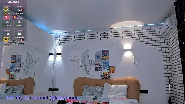 cute stefania online show from March 15, 6:32 pm