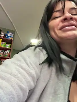 Snapshot of NATHALIA-28_ chatting on April 30, 1:18 pm NATHALIA-28 online show from April 30, 1:18 pm
