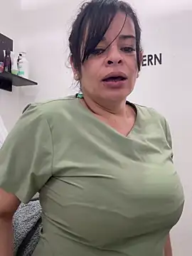 Snapshot of NATHALIA-28_ chatting on June 17, 12:26 pm NATHALIA-28 online show from June 17, 12:26 pm