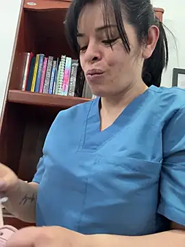 Snapshot of NATHALIA-28_ chatting on May 11, 4:04 pm NATHALIA-28 online show from May 11, 4:04 pm