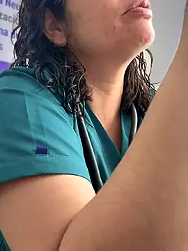 Snapshot of NATHALIA-28_ chatting on November 3, 1:15 pm NATHALIA-28 online show from November 3, 1:15 pm