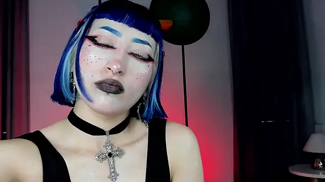 Blue berry1 online show from January 18, 5:15 pm