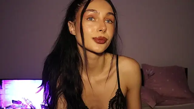 Snapshot of IvyKaelani chatting on February 11, 3:01 pm IvyKaelani online show from February 11, 3:01 pm