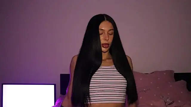 Snapshot of IvyKaelani chatting on February 13, 8:20 pm IvyKaelani online show from February 13, 8:20 pm