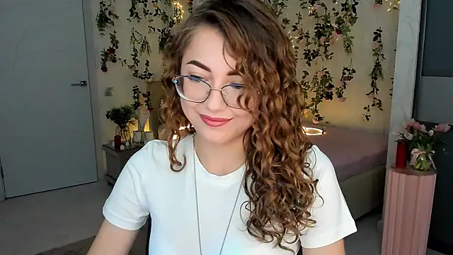 SereneFlame online show from May 25, 4:06 pm