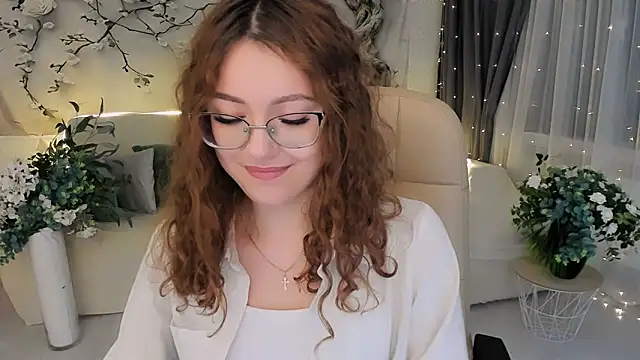 SereneFlame online show from November 28, 4:07 pm