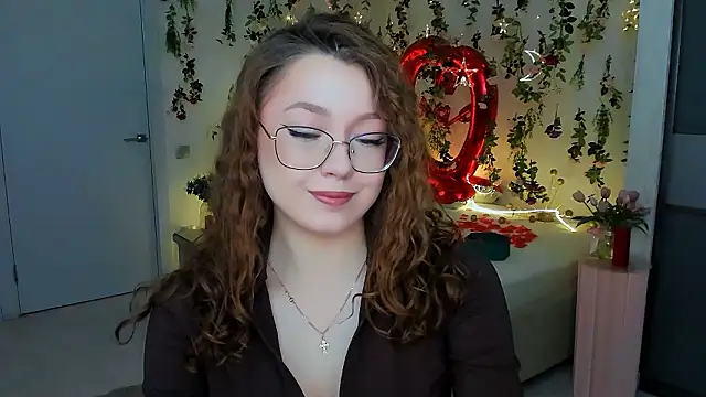 SereneFlame online show from March 5, 4:25 pm