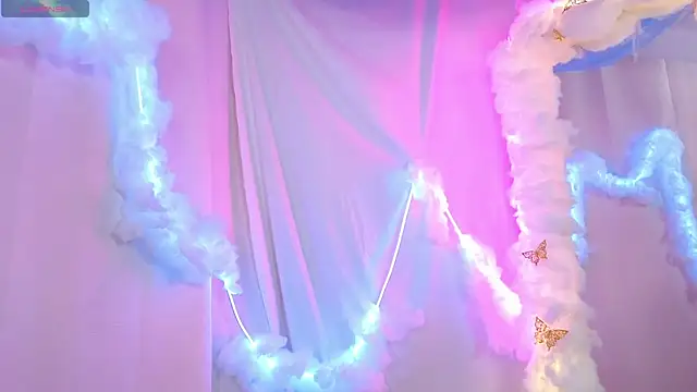 AlisiaSpinnet  online show from October 3, 6:20 pm