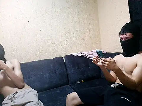 Snapshot of Danielraz chatting on March 3, 10:28 pm Danielraz online show from March 3, 10:28 pm