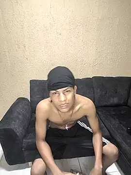 Danielraz online show from April 28, 11:31 pm