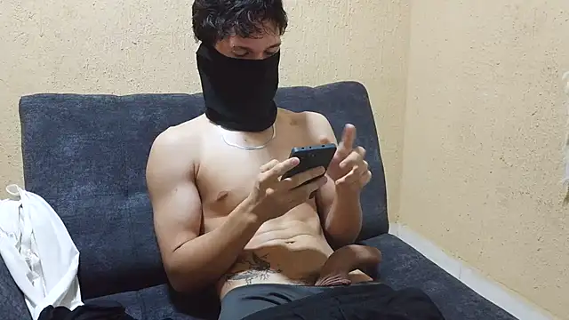 Danielraz online show from July 3, 1:56 am
