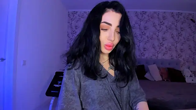 Snapshot of NancyLovee_ chatting on June 7, 3:39 pm NancyLovee online show from June 7, 3:39 pm