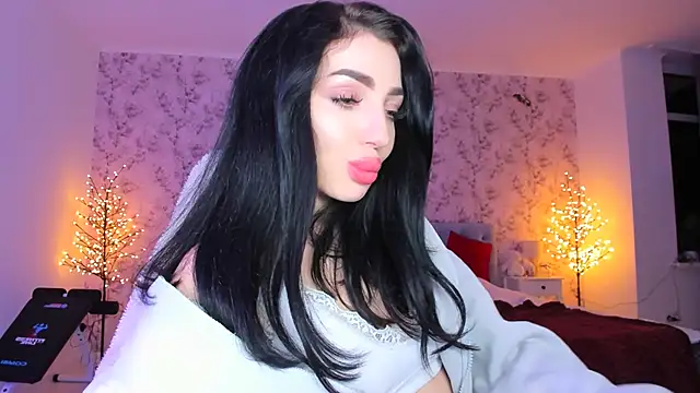 Snapshot of NancyLovee_ chatting on January 12, 8:36 pm NancyLovee online show from January 12, 8:36 pm