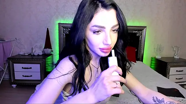 Snapshot of NancyLovee_ chatting on March 11, 11:58 pm NancyLovee online show from March 11, 11:58 pm