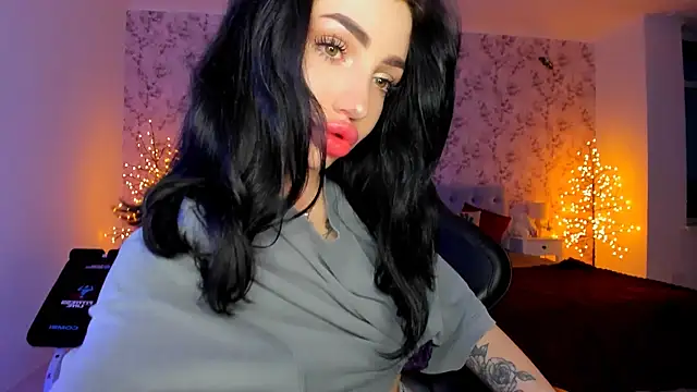 Snapshot of NancyLovee_ chatting on February 21, 3:58 pm NancyLovee online show from February 21, 3:58 pm