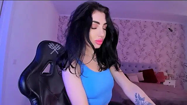 NancyLovee  online show from May 30, 1:28 pm