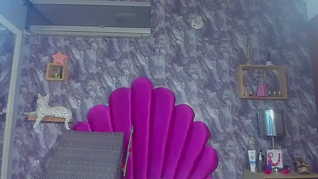 EMMAPARISS online show from November 28, 11:43 am