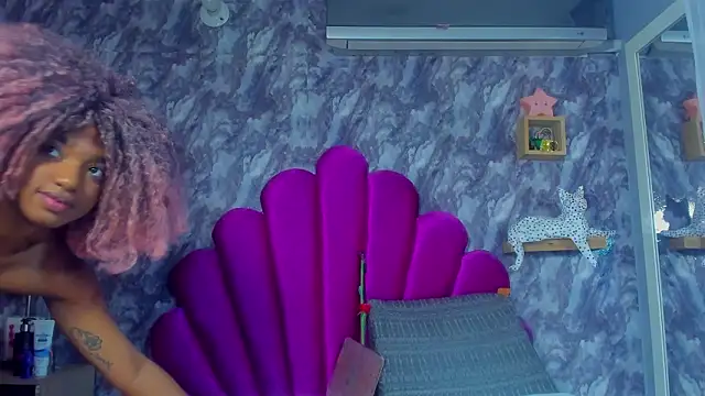 EMMAPARISS online show from March 28, 12:06 pm