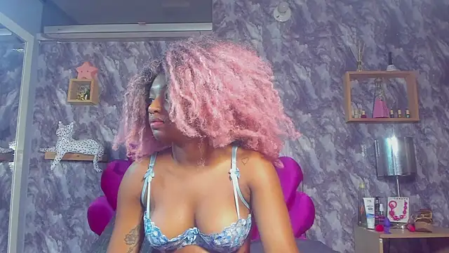 EMMAPARISS online show from November 29, 11:43 am