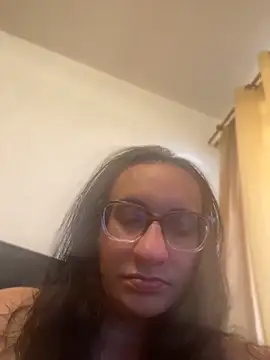 gloria7v05 online show from April 15, 2:21 pm