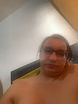 gloria7v05 online show from January 17, 3:04 pm