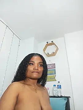 gianna smith online show from March 13, 2:05 am