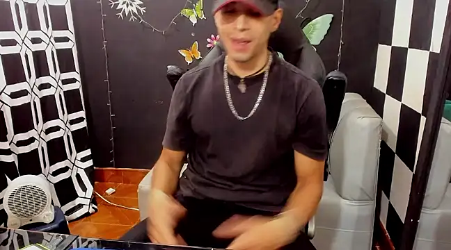 MikeRose94 online show from February 15, 3:50 pm
