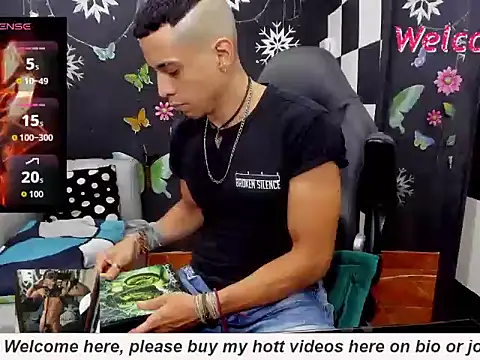 MikeRose94 online show from September 17, 9:39 pm