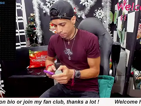 MikeRose94 online show from January 15, 4:10 pm