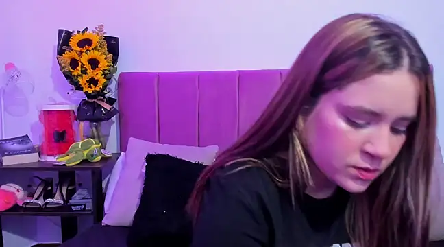 EmmyGray online show from December 10, 3:30 am