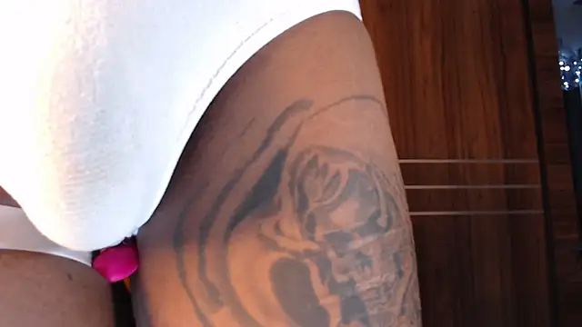 mistressbigcock777 online show from March 27, 8:26 am