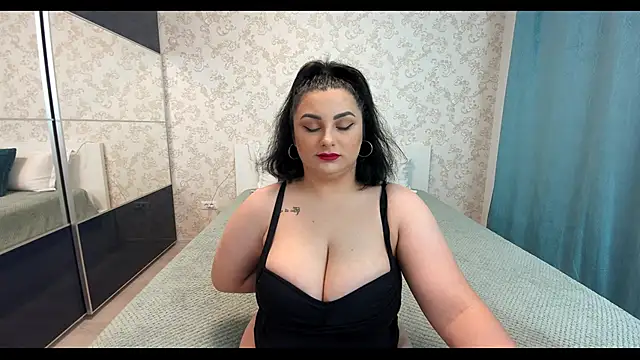 Playfullwoman online show from December 17, 9:53 pm