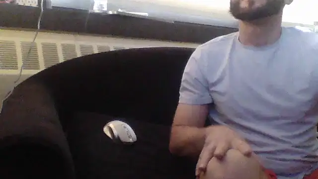 maccdaddy87 online show from November 3, 7:39 pm