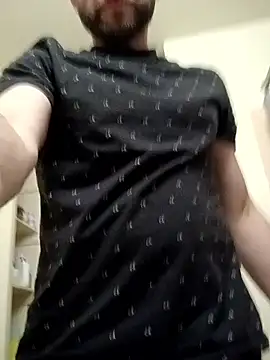 maccdaddy87 online show from May 16, 9:14 pm