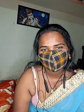Snapshot of anitha906 chatting on March 6, 7:43 pm anitha906 online show from March 6, 7:43 pm