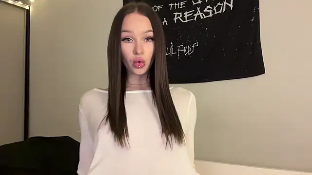 ur molly online show from November 26, 11:10 am