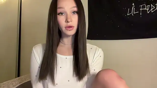 ur molly online show from November 3, 1:37 pm