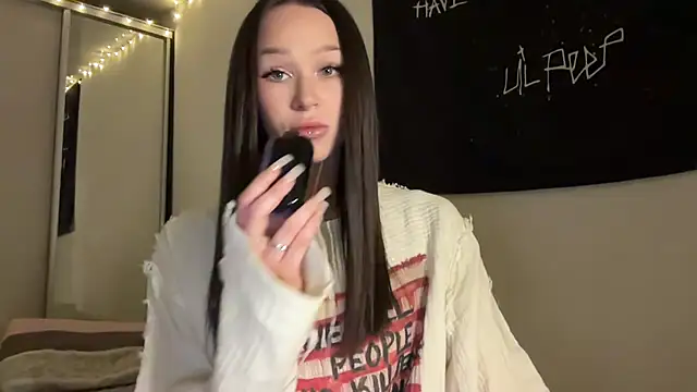 ur molly online show from November 4, 12:42 pm