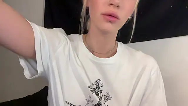 ur molly online show from June 12, 3:15 am