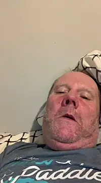 Snapshot of masterjerseyjoe chatting on December 31, 11:42 am masterjerseyjoe online show from December 31, 11:42 am
