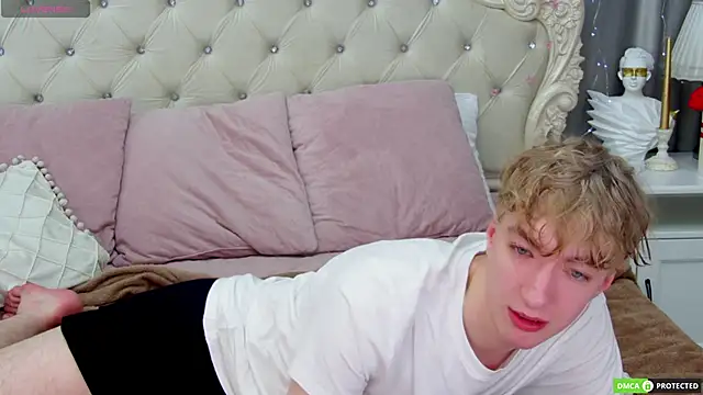 TrevorBenson online show from October 11, 8:48 am