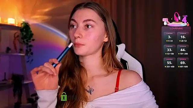 lady curls online show from March 18, 9:59 pm