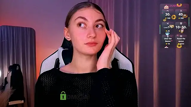 lady curls online show from November 15, 11:20 pm